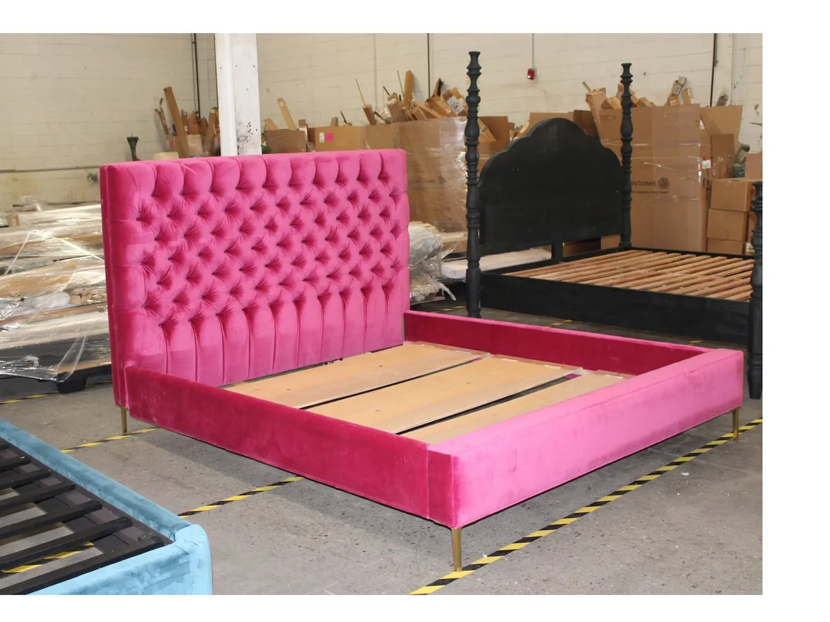 Furniture liquidation pallets