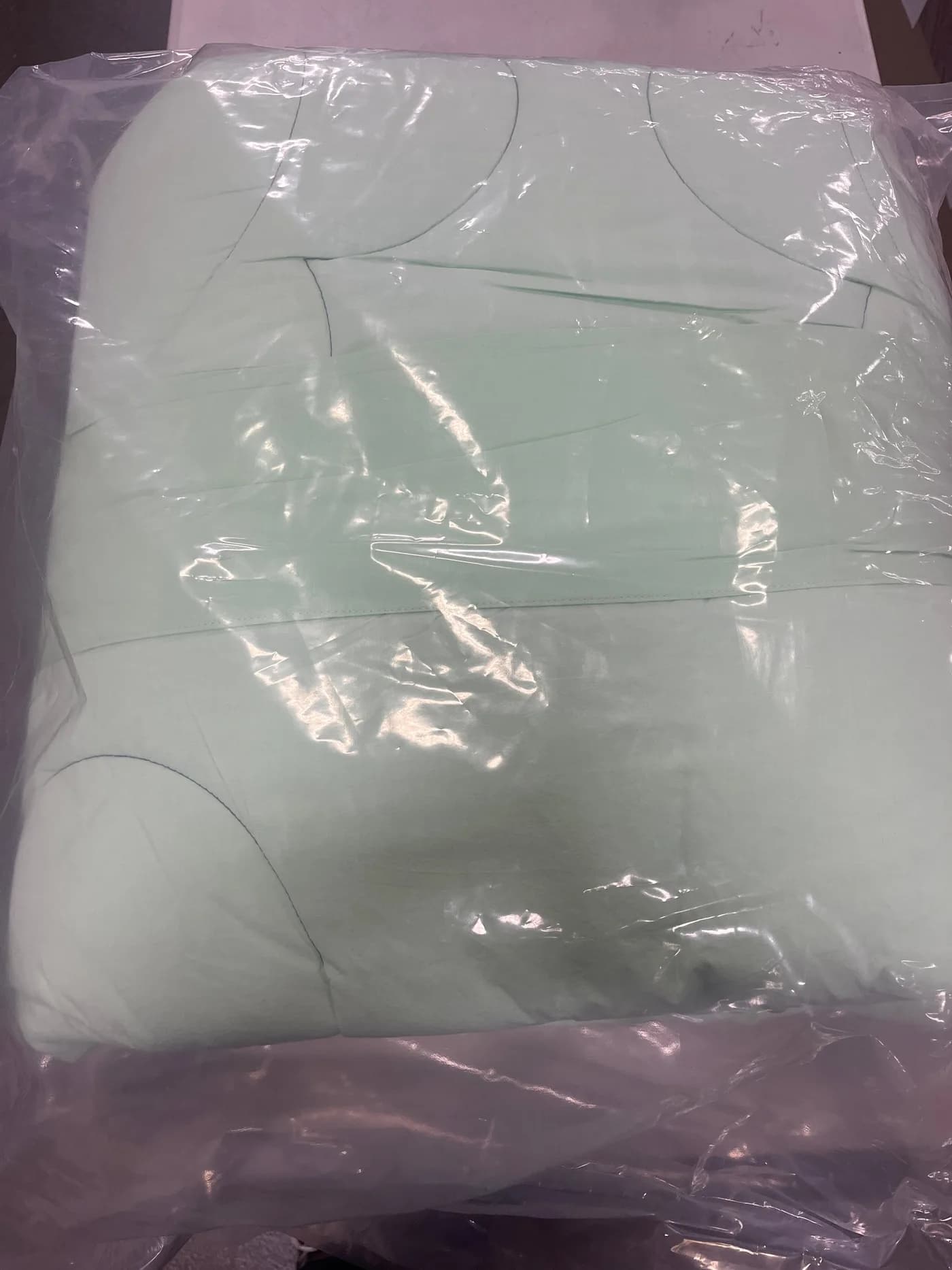 Assorted Comforters: 92% Off Original Retail (G59750) — additional view 2