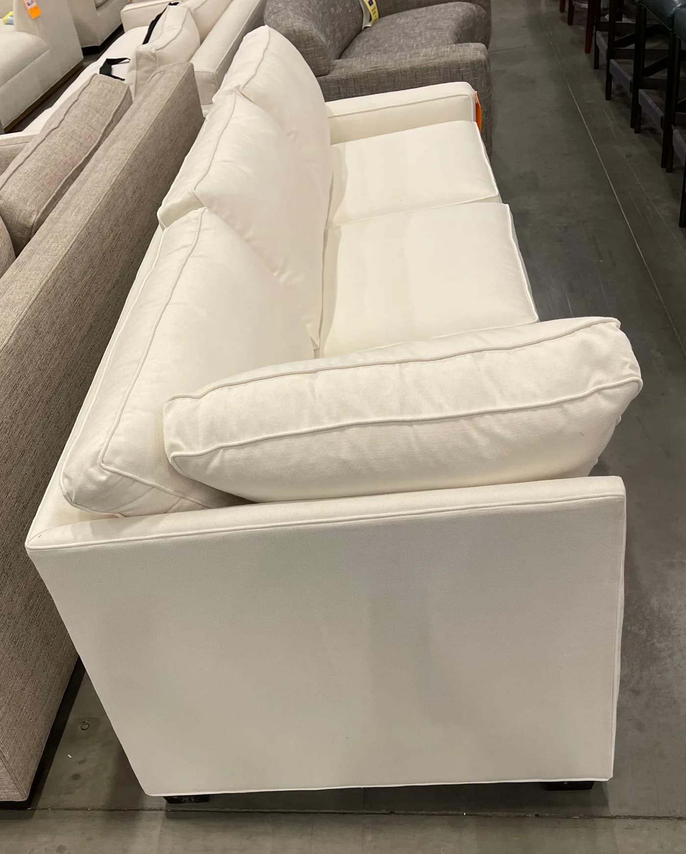Mitchell Gold + Bob Williams Alex Right Arm Sofa — additional view 2