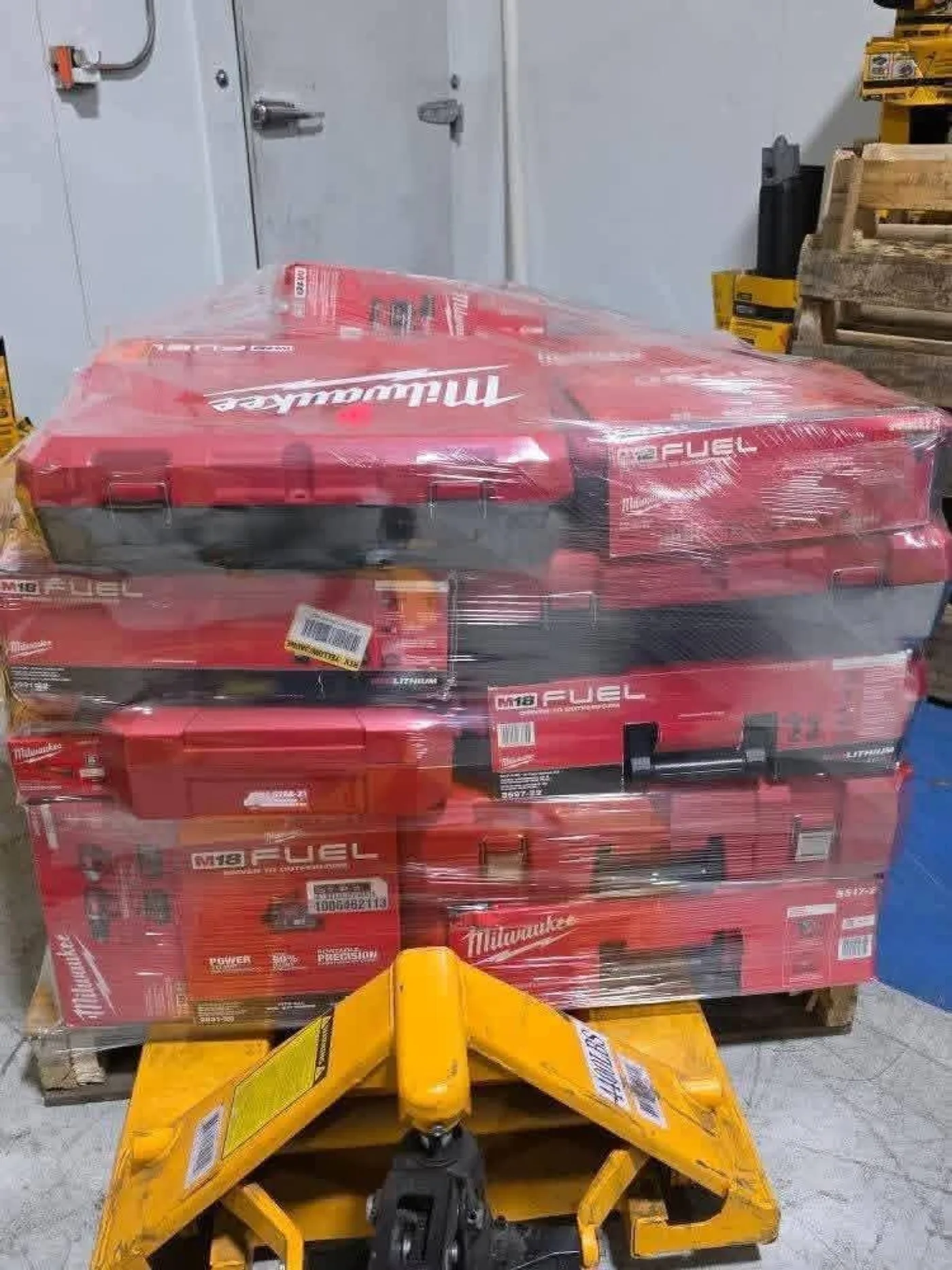 Milwaukee Tools Pallet, 100 Units (Medium Lot) — additional view 2