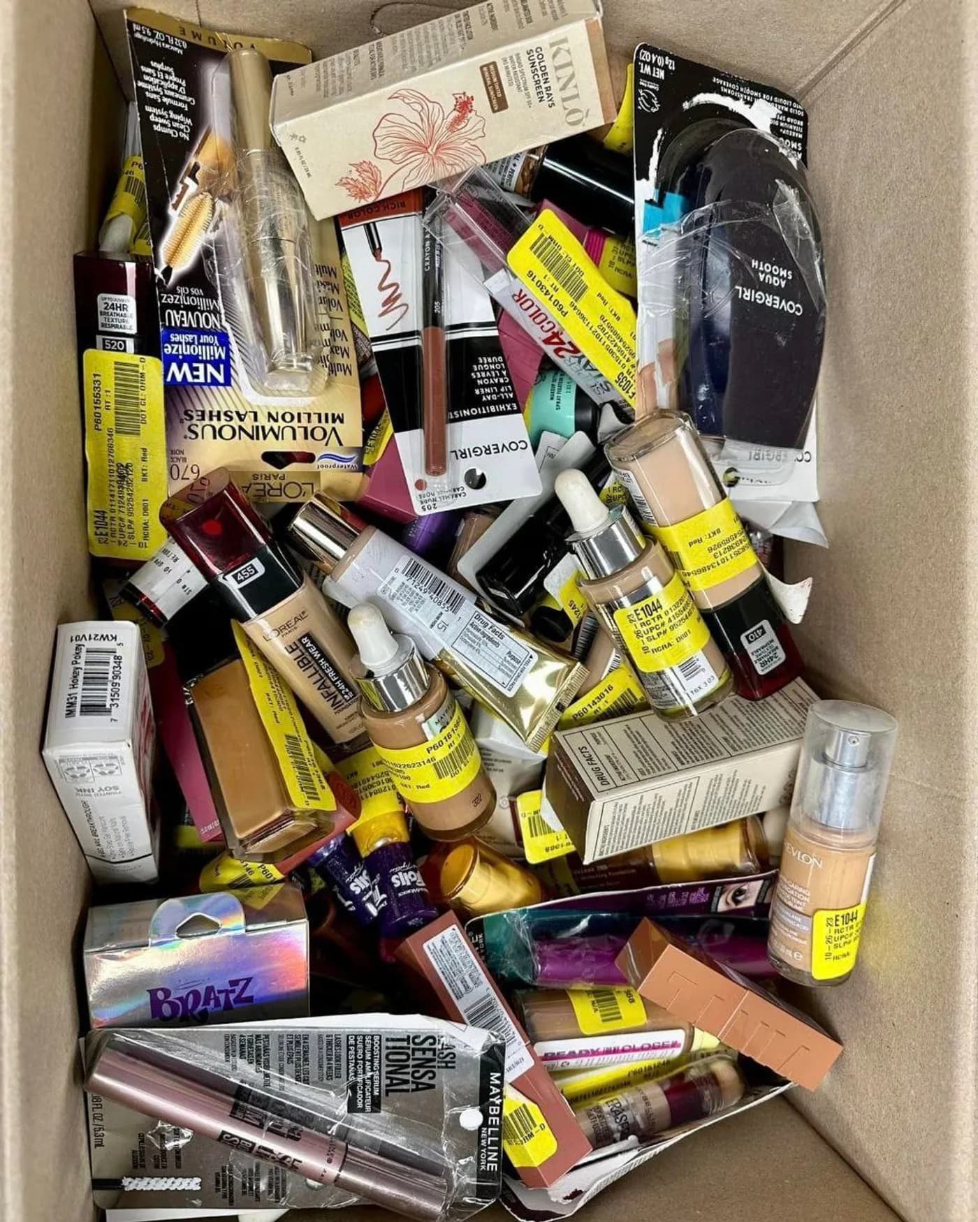 Mixed Cosmetics Pallet, 200 Units — additional view 4