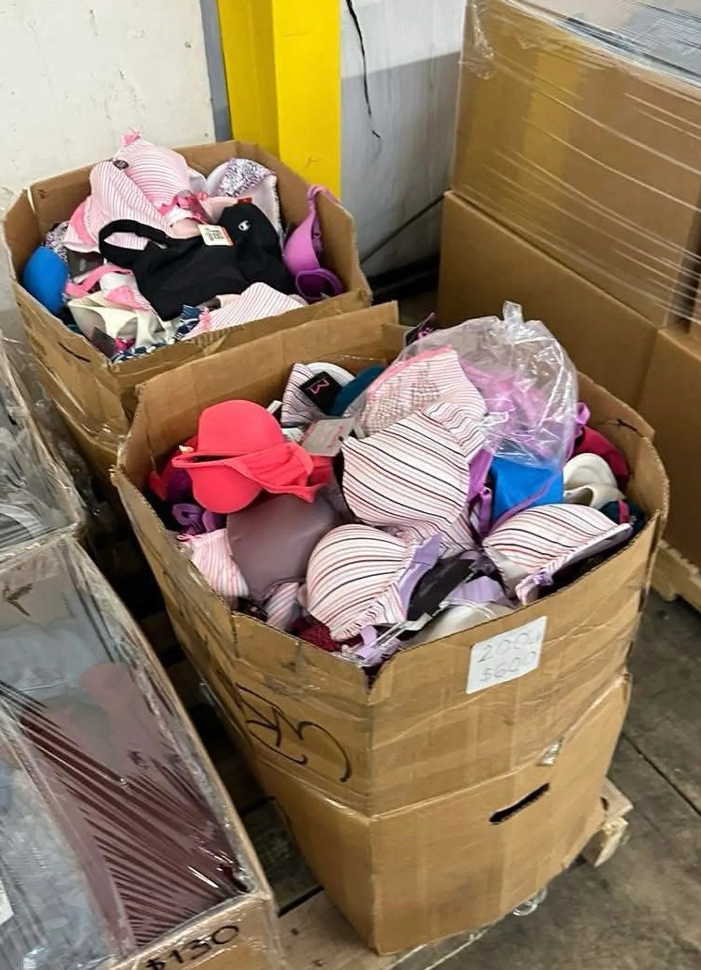 Women's Underwear Pallet (500 Pieces) — full lot photo